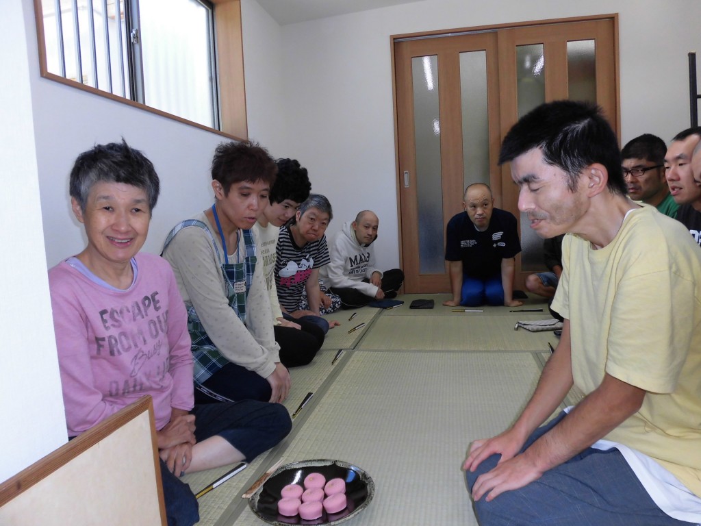 わさびとからしの茶道教室9月 すかい寮
