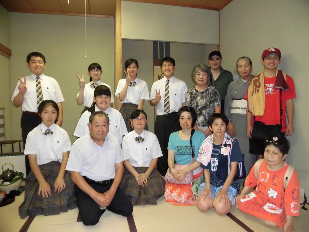 すかい寮 日光市ボランティアフェスタ茶道部門で参加